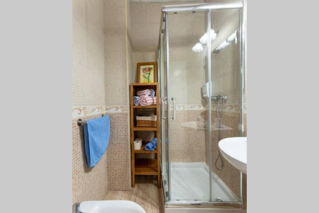 Cheap & Chic In The Center Of Appartement