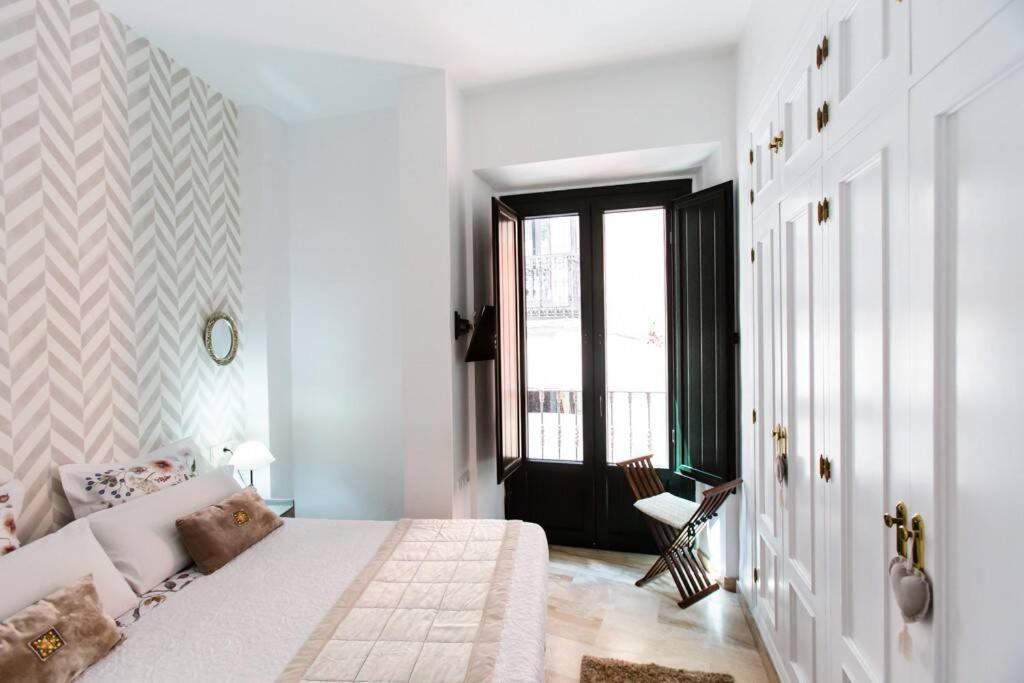 Cheap & Chic In The Center Of Appartement Séville
